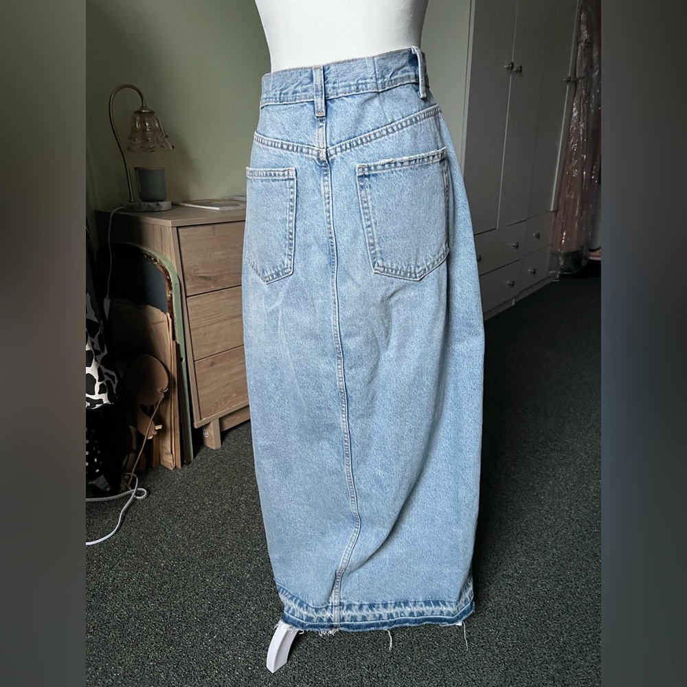 ZARA Light Wash Denim Distressed Hem Straight Midi Maxi Front Slit Cotton Skirt - Picture 8 of 16